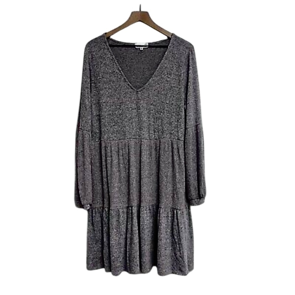 Cable & Gauge tiered midi dress v-neck gray